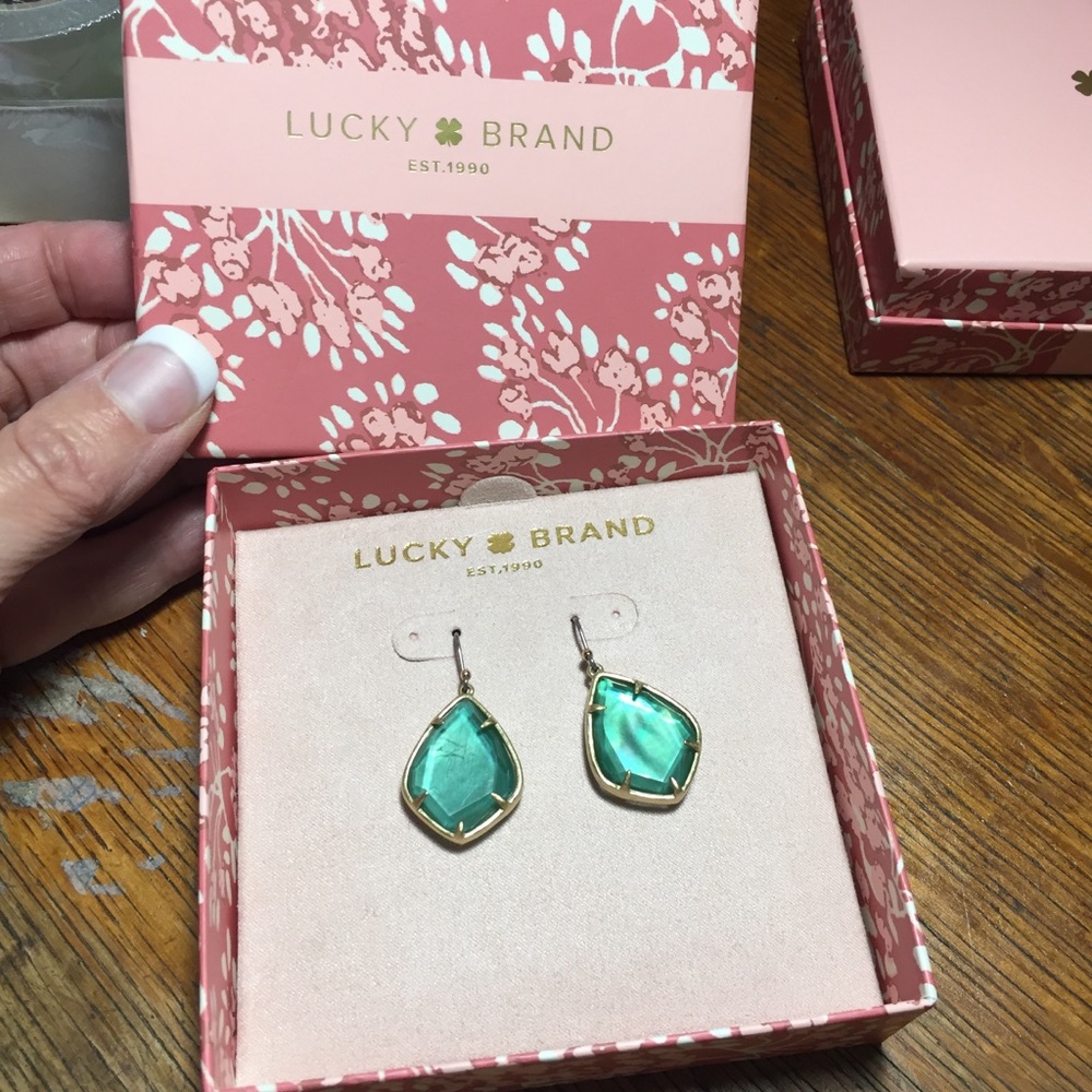Lucky Brand green & gold earrings new w/ box - Picture 6 of 13